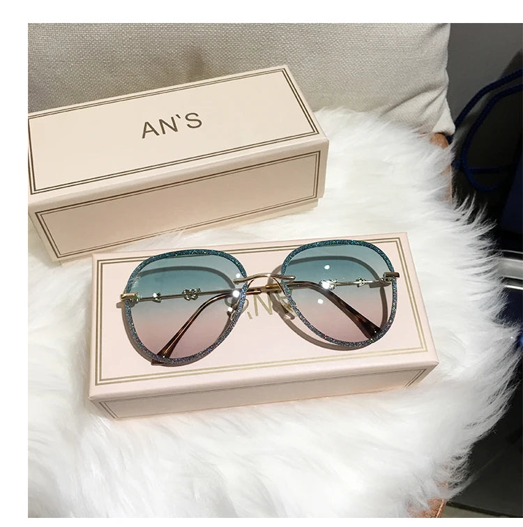 2023 New Diamond Sunglasses Female Brand Design Imitation Rhinestones Gradient Lens UV400 Pilot Sun Glasses Women Shades S316