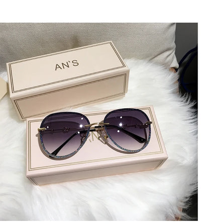 2023 New Diamond Sunglasses Female Brand Design Imitation Rhinestones Gradient Lens UV400 Pilot Sun Glasses Women Shades S316