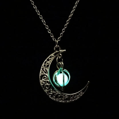 Moon Shape Luminous Pumpkin Pendants Halloween Clavicle Chain Necklace Necklaces Girls Gift Bohemia Cheap Jewelry Pendants