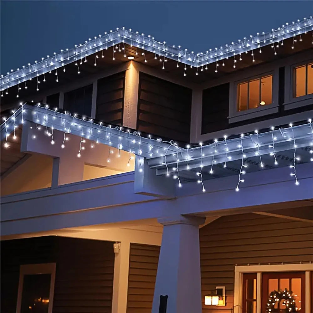 Solar Icicle Curtain Lights w. 8 Modes, Waterproof For Gardens & Party New Year